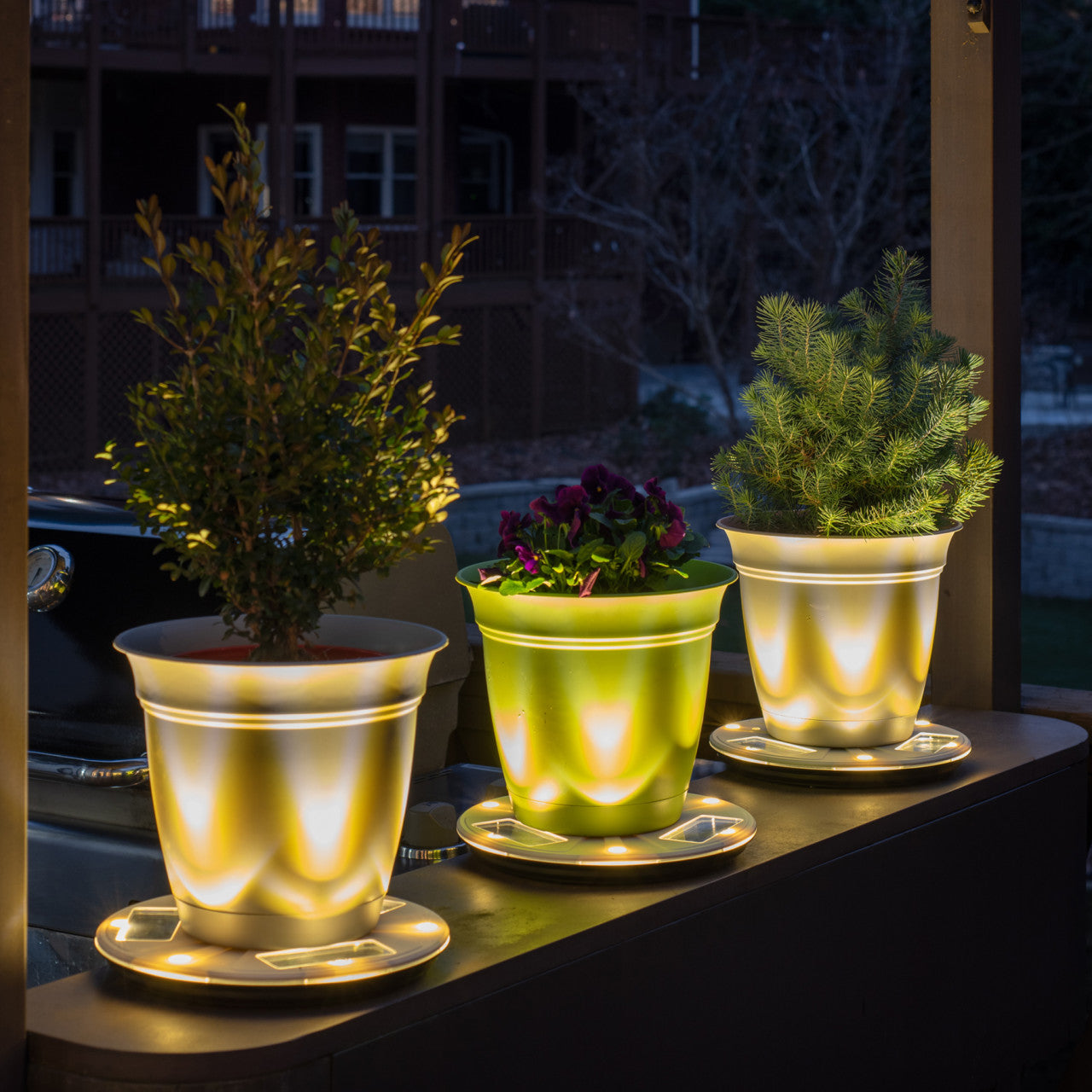 Solar LED Uplight Planter Base - White Finish - Gama Sonic